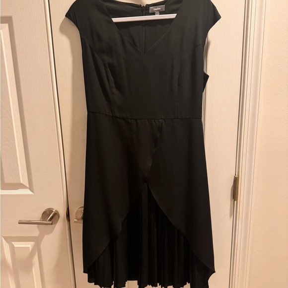Neiman Marcus Black A-Line High Low Cocktail Dress - Picture 1 of 4